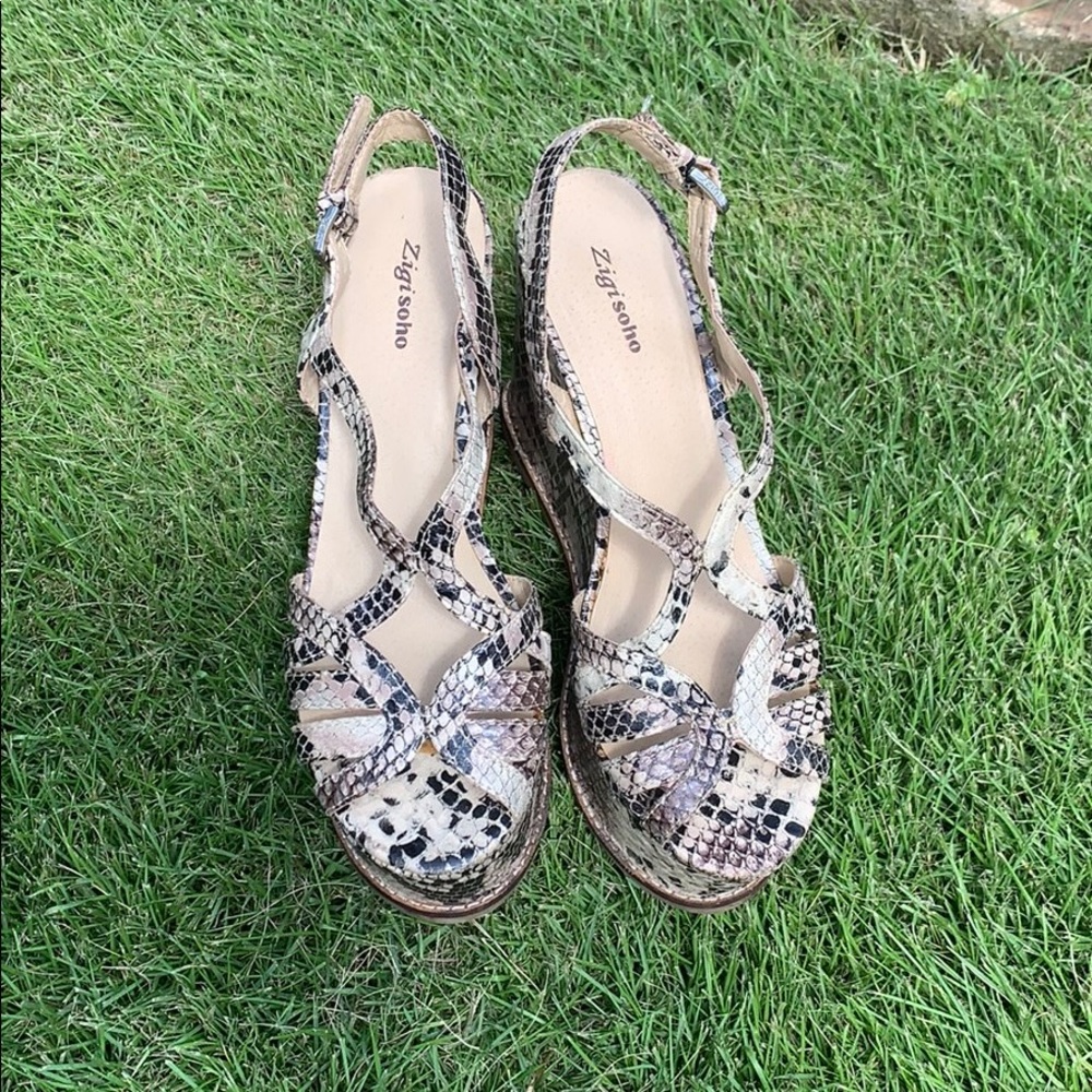 Zigi Soho Python Print Wedges - image 4